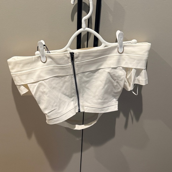 Hello Molly Elegant White Top - Picture 3 of 5